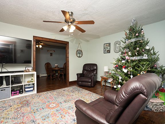 3rd image of 2 Sartoli Ave