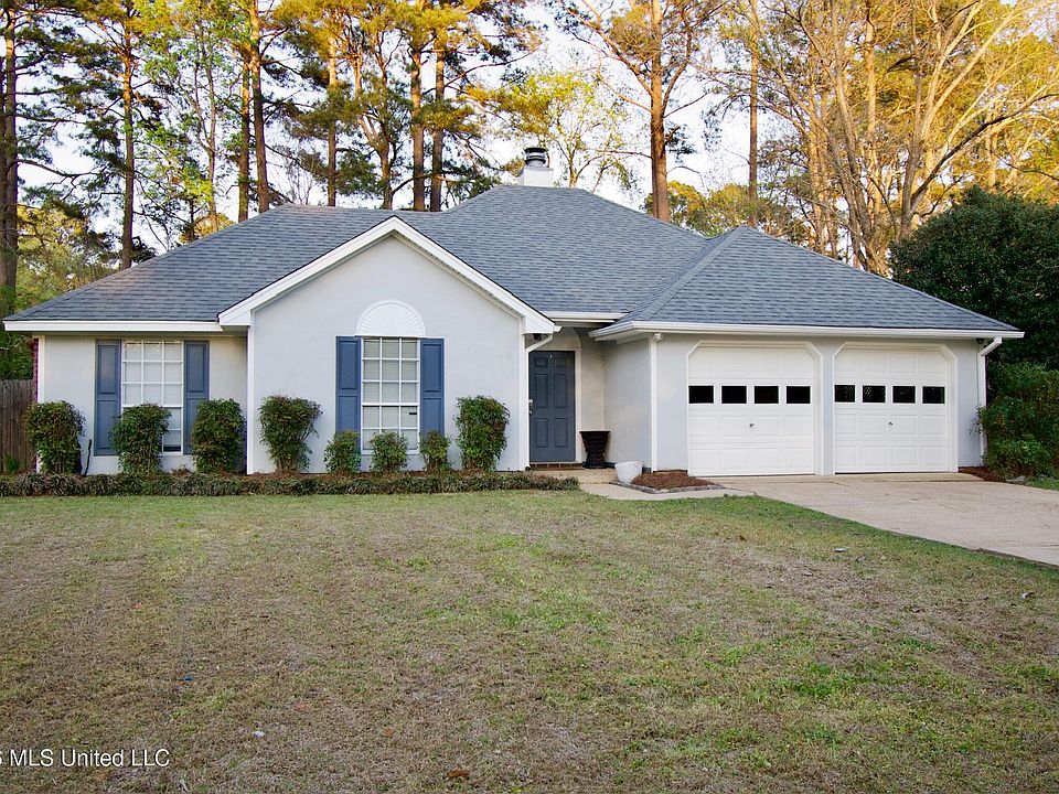 1st image of 625 Twin Harbor Pl
