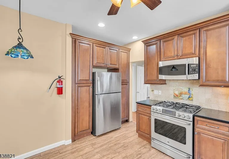 206 Highland Ave #1 — Photo 7