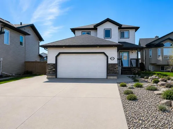 8933 W 114th Ave, Grande Prairie, AB T8X 1T9