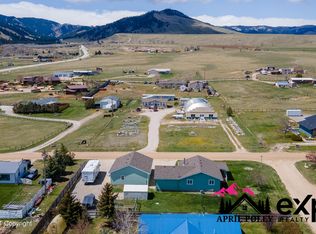 261 Hemlock St, Buffalo, WY 82834