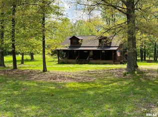 16907 Jordans Fort Rd, Pittsburg, IL 62890