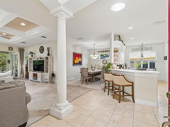 5th image of 5212 ESPLANDE COURT