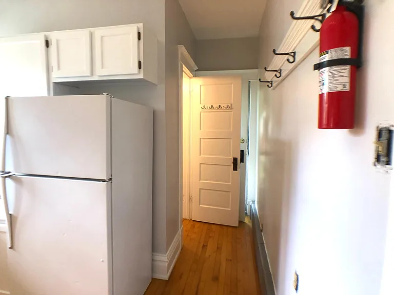 441 Woodward Ave #B — Photo 19