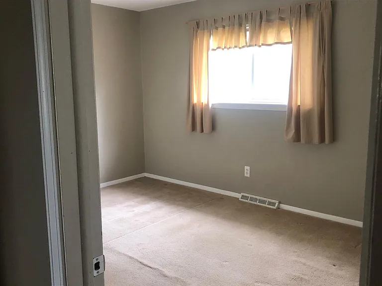 6746 John R Rd — Photo 11