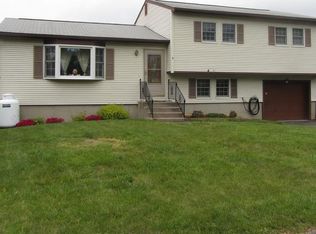 4 Dellwood Dr, Waterbury, CT 06708