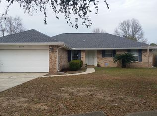 2228 Valle Escondido Dr, Pensacola, FL 32526