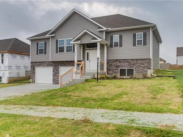 4007 Stacey Way Ct, Saint Joseph, MO 64505