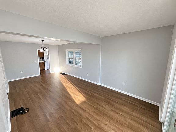 3rd image of 1734 Ridge Ave