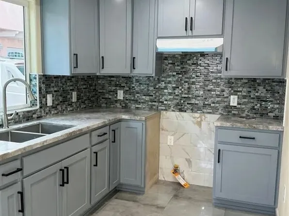 3538 W 108th St #35383538-1/4, Inglewood, CA 90303