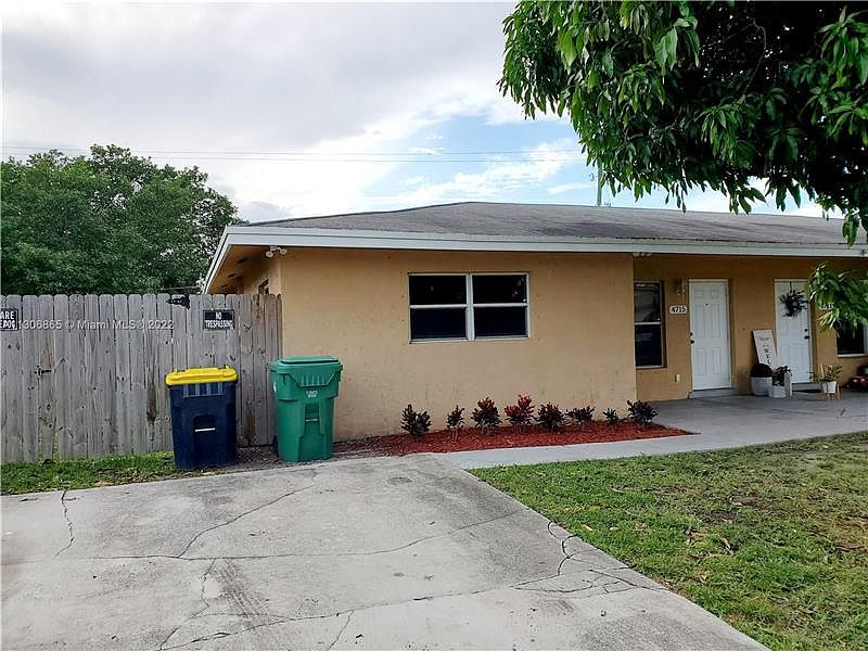 1st image of 4715 SW 43rd Ter #Terrace471