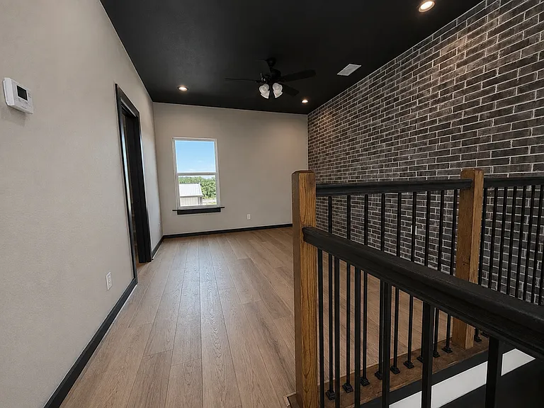 215 E Avenue K #B — Photo 23
