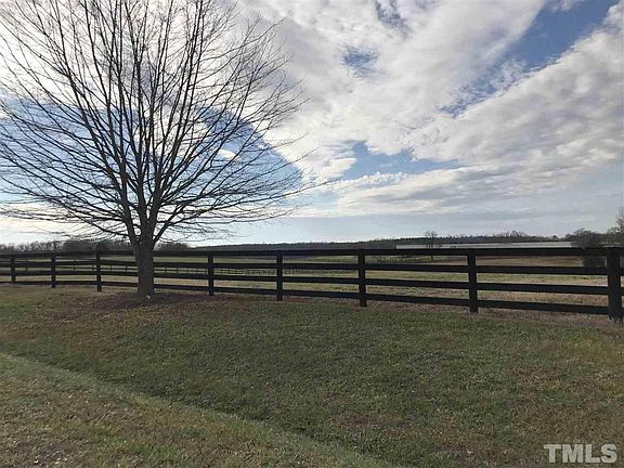 2nd image of 149 Hickory Downs Dr