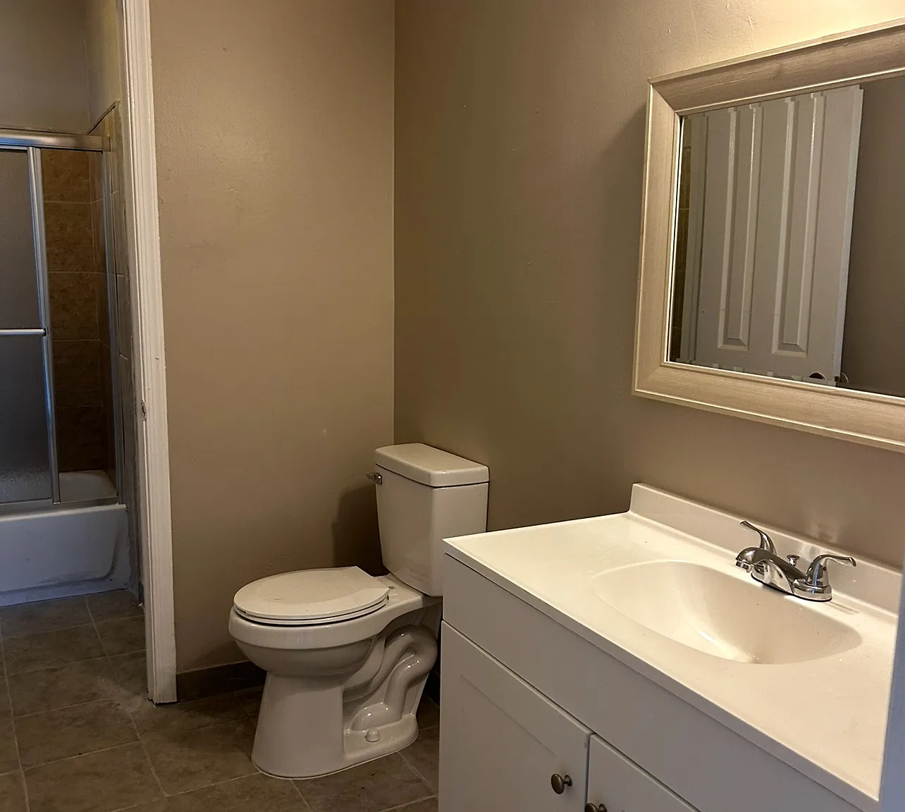3 bed, 1380 sqft, $3,000 — Photo 3