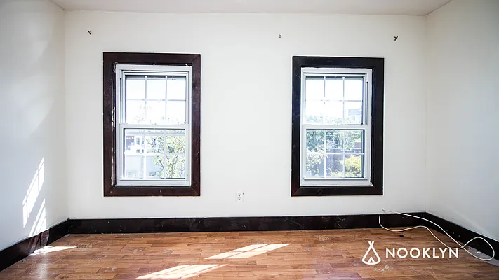 Rented by Nooklyn NYC LLC | media 21