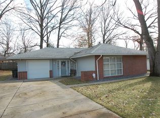 4135 Arden Blvd, Youngstown, OH 44511