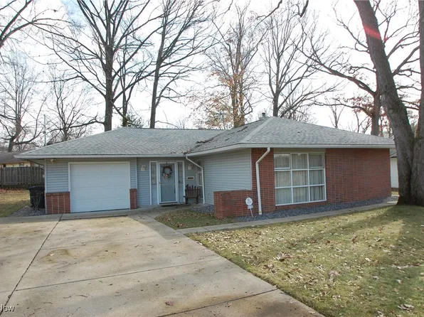 4135 Arden Blvd, Youngstown, OH 44511