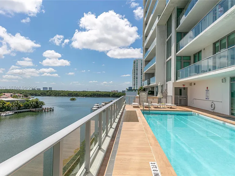 300 Sunny Isles Blvd #4-1607 — Photo 31