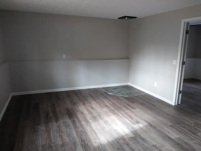 1144 Bryce Ave — Photo 12