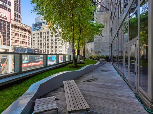 1600 Broadway image 7 of 8