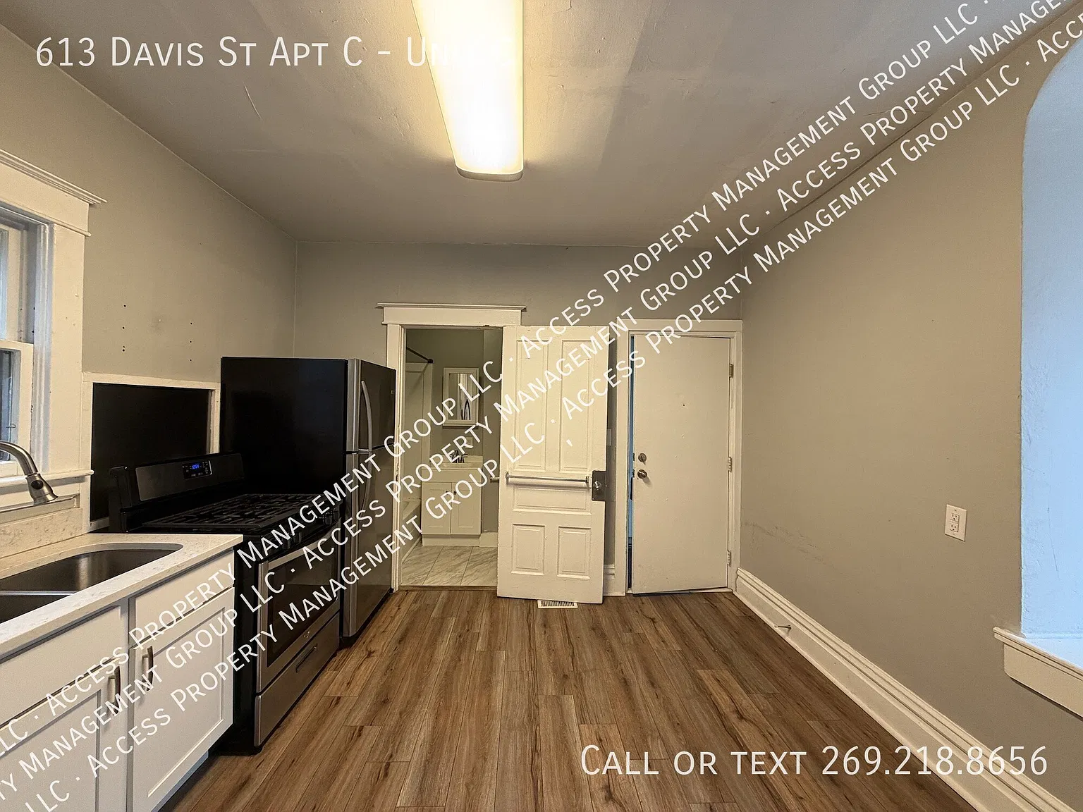 2BR townhome for rent on Davis St! — Photo 3