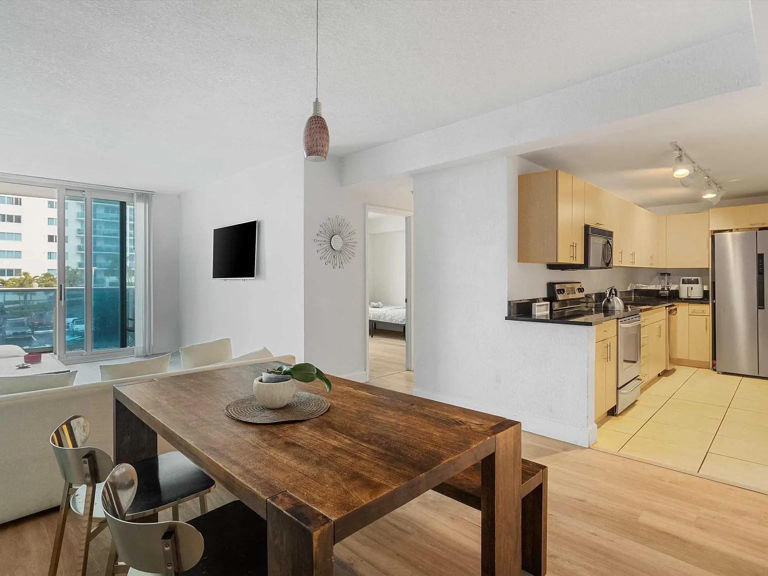 1 bed, $2,300 — Photo 3