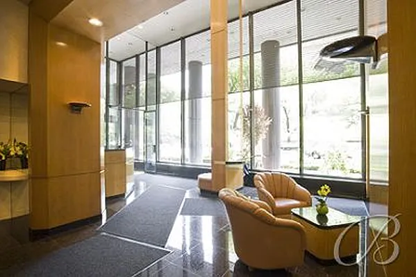 Sold by Bellmarc Realty | media 6