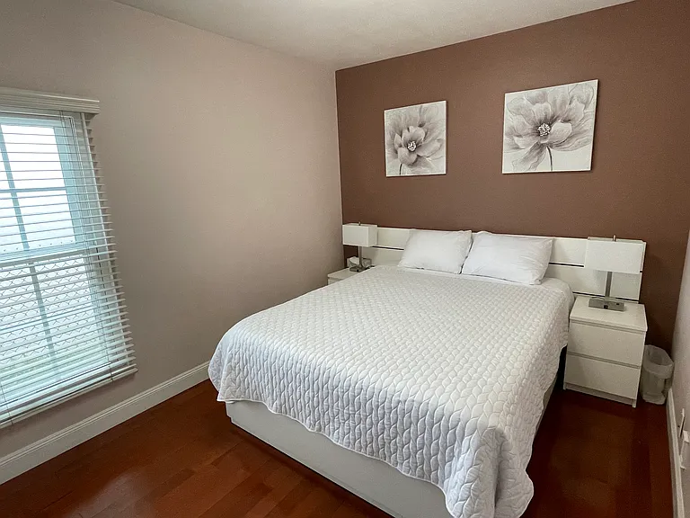 2019 N Maple St — Photo 16