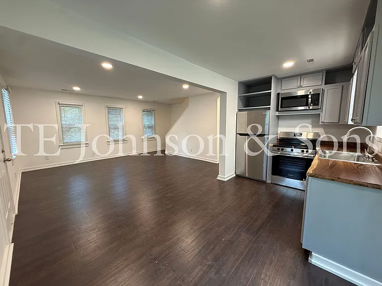 4309 Walnut Hollow Dr — Photo 9