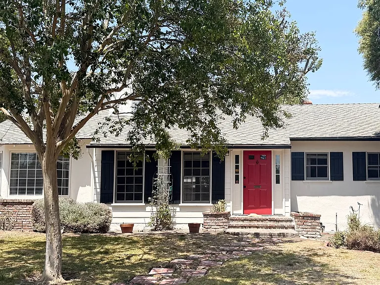 3205 George Cir — Photo 1