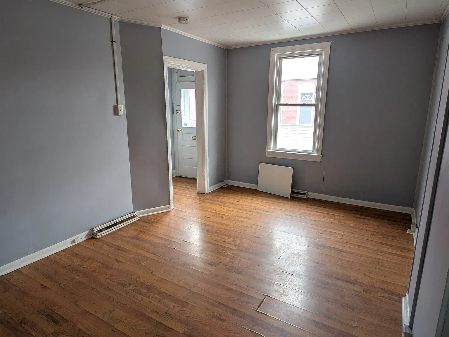 4 bed, 1.5 bath, 1180 sqft, $1,650 — Photo 3