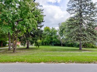 26760 Lathrup Blvd, Lathrup Village, MI