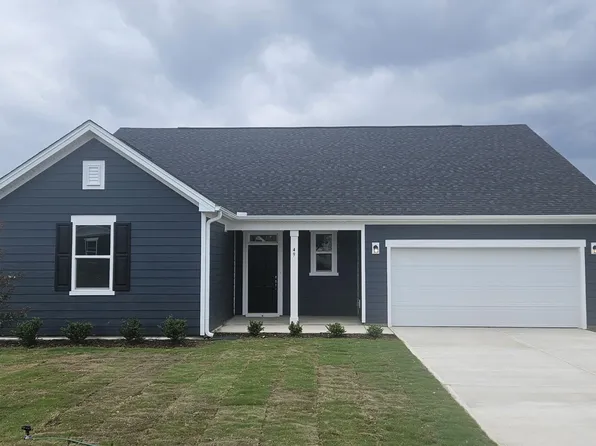 49 Brodhead Dr, Fuquay Varina, NC 27526