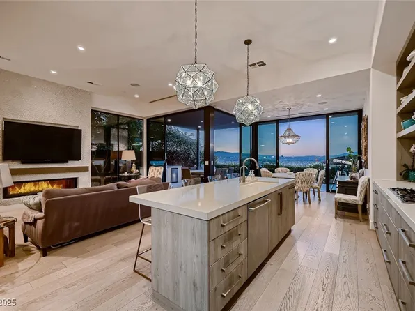 1228 Starview Peak Ct, Henderson, NV 89012