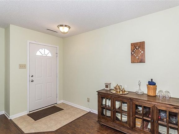 3rd image of 14409 Black Farm Dr