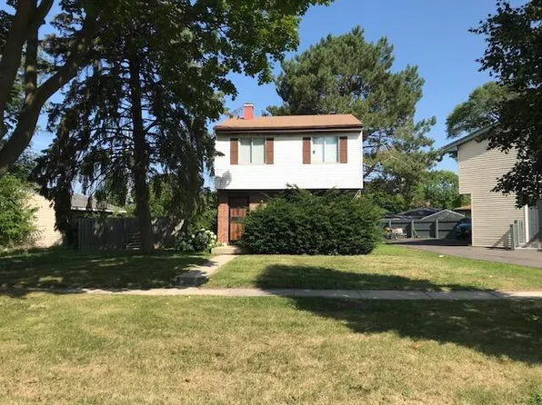 7708 West Bobolink PLACE, Milwaukee, WI 53218