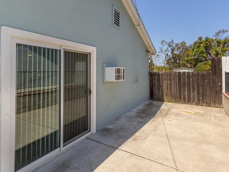 6180 Veemac Ave — Photo 34