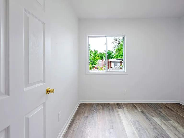 5347 Ames St NE — Photo 8