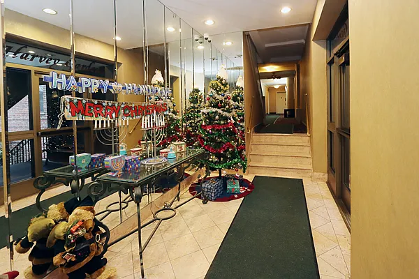 Sold by Berkshire Hathaway HomeServices Laffey International Realty | media 4