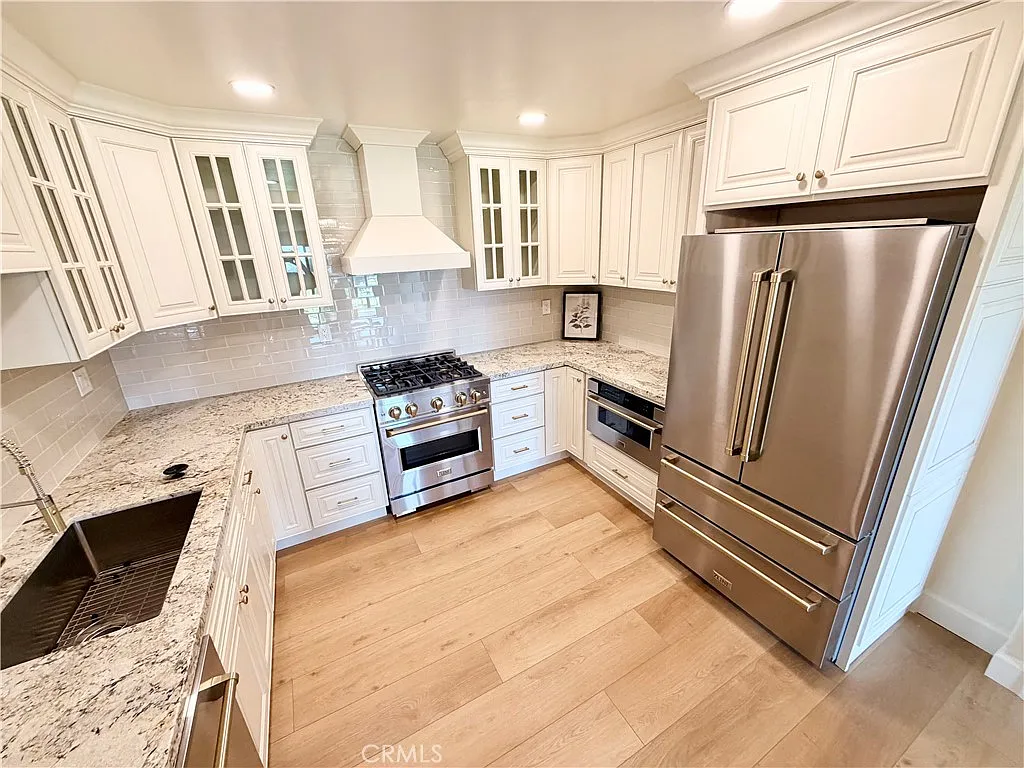 3 bed, 1564 sqft, $4,650 — Photo 4