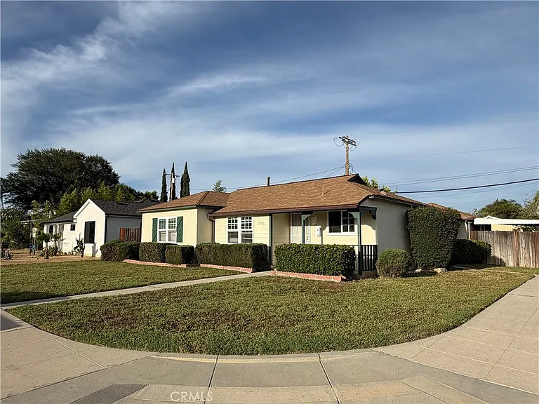 7002 Aura Ave — Photo 3