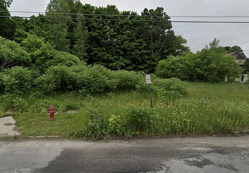 1st image of 96 Catherine St