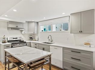1114 N 77th St, Seattle, WA 98103