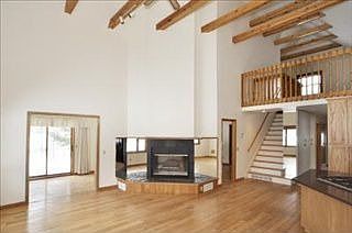 2nd image of 1096 W C Ave