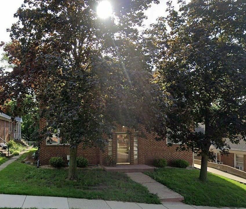 1st image of 731 N Gardiner Ave