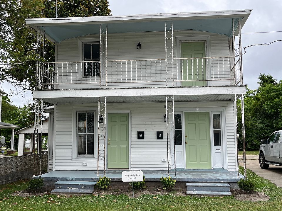 1st image of 205 E Gale St