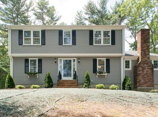 35 Bowsprit Ln, Duxbury, MA 02332