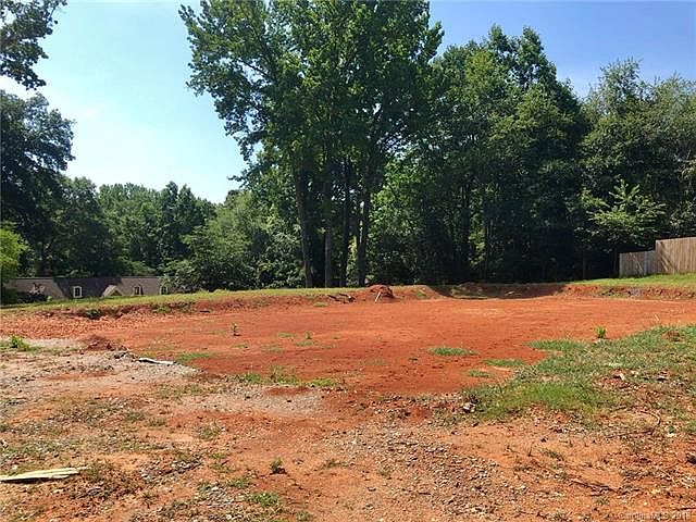 2nd image of 4901 Carmel Club Dr