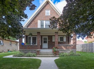 2712 S 9th St, Sheboygan, WI 53081