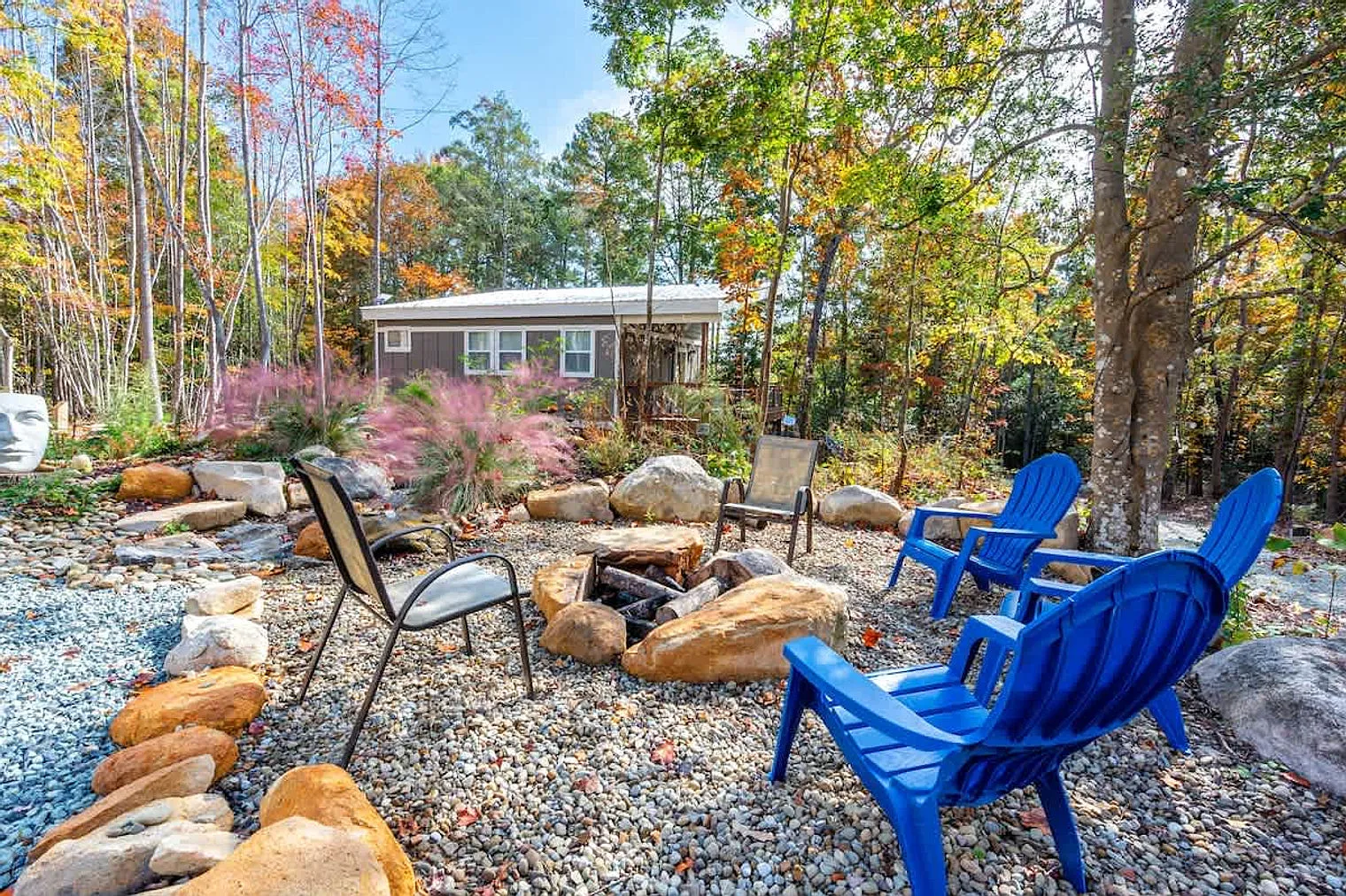 2 bed, 2.0 bath, 990 sqft, $7,492 — Photo 3